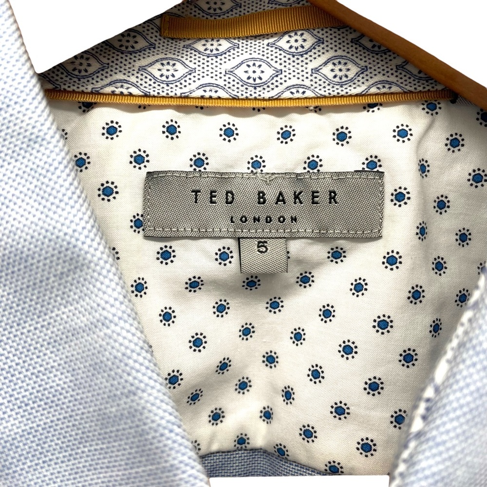 Ted Baker London Size 5 Short Sleeve Button Down Shirt DBL Button Sleeve Accent